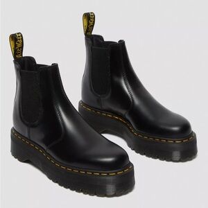 Dr Martens Smooth Leather Platform Chelsea Boots| EU 39, US 8